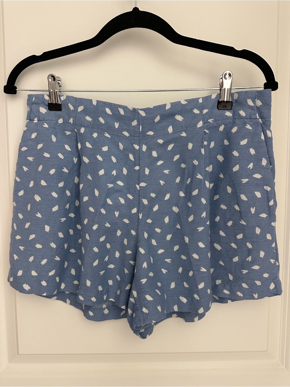 LOFT Blue Printed Linen Blend Pleated Women’s Shorts